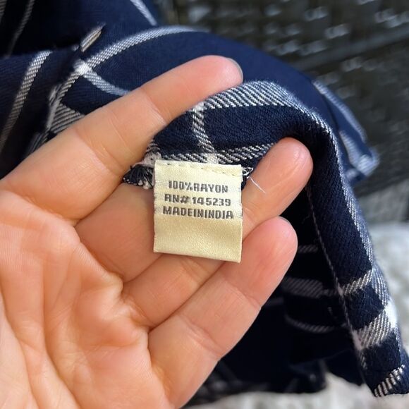 NWT Sim & Sam Flannel Button Down Size Medium - Picture 9 of 12